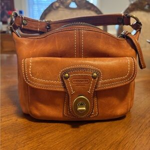 MAKE ME AN OFFER ☀️
Coach Legacy mini